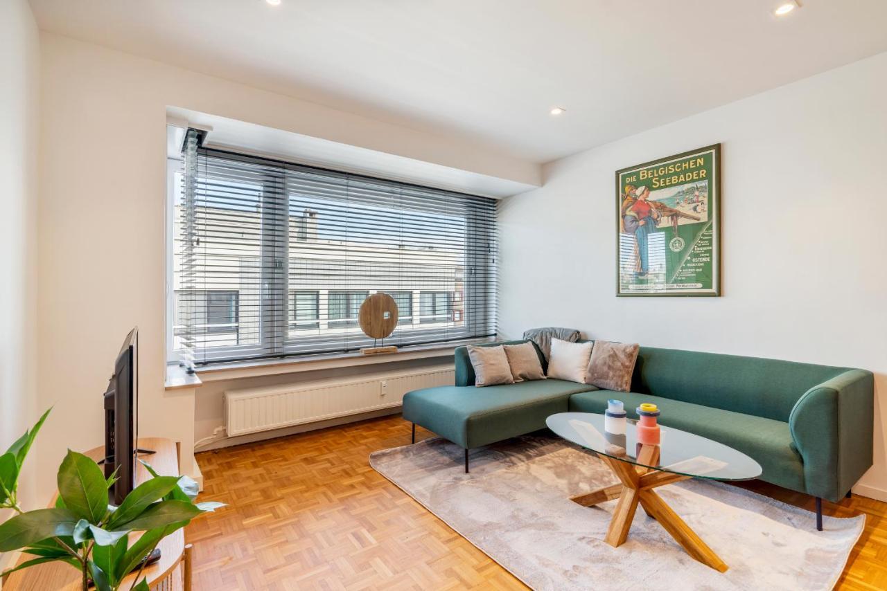 Fantastically Located Modern Apartment With Garage Available 奥斯滕德 外观 照片